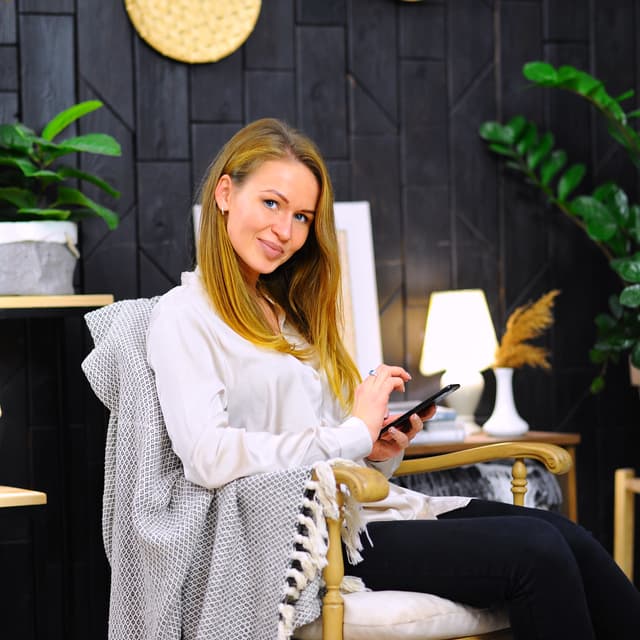 Alina - Coach, Psychoterapist