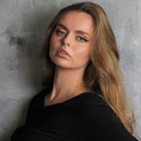 Victoria - Psychoterapist