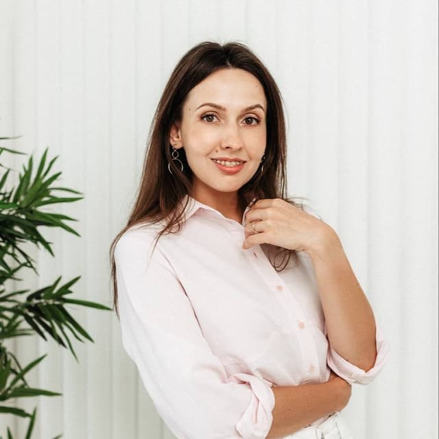 Svitlana Zharkova - Psychologist