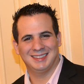 JOSE JAVIER SARAVIA MATA - Psicólogo