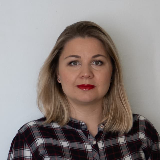 Olena Olena - Psychologist