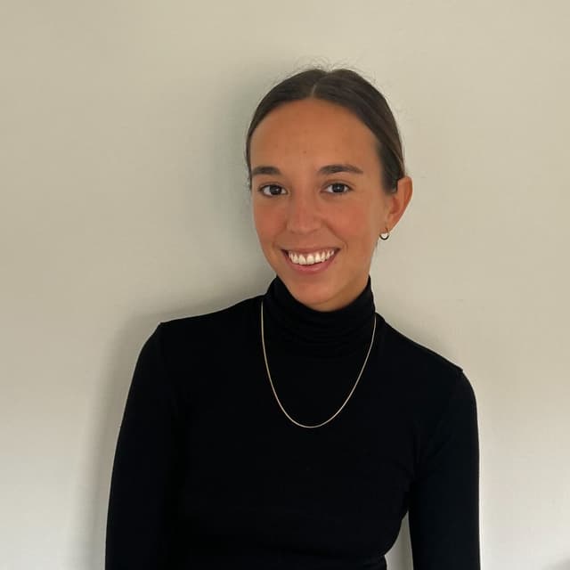 Carlota Carlota - Psychologist